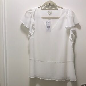 Laura petites. V neck blouse